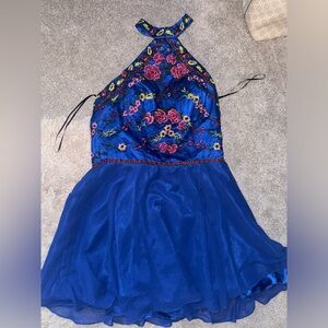 size M halter neck homecoming dress